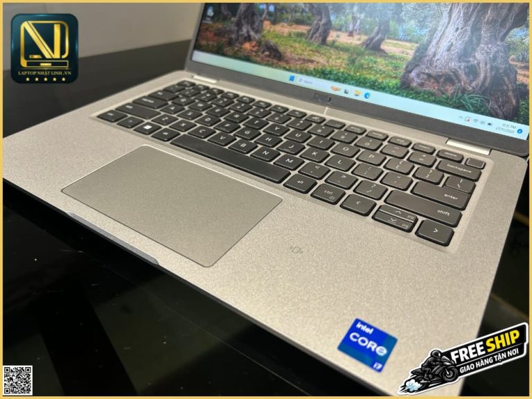 Chi tiết bàn phím backlit và cổng kết nối Thunderbolt 4 trên Dell Latitude 5420 tại Nhật Linh