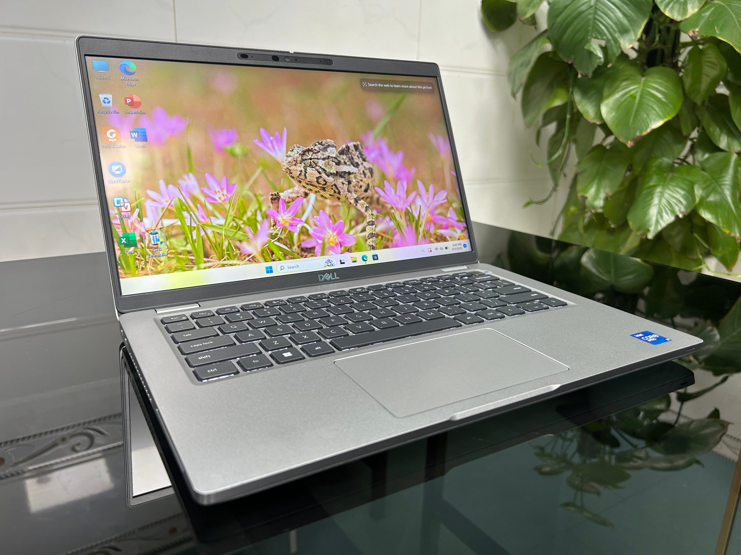 Chiếc Dell Latitude 5420 thế hệ mới đang có tại cửa hàng Laptop Nhật Linh