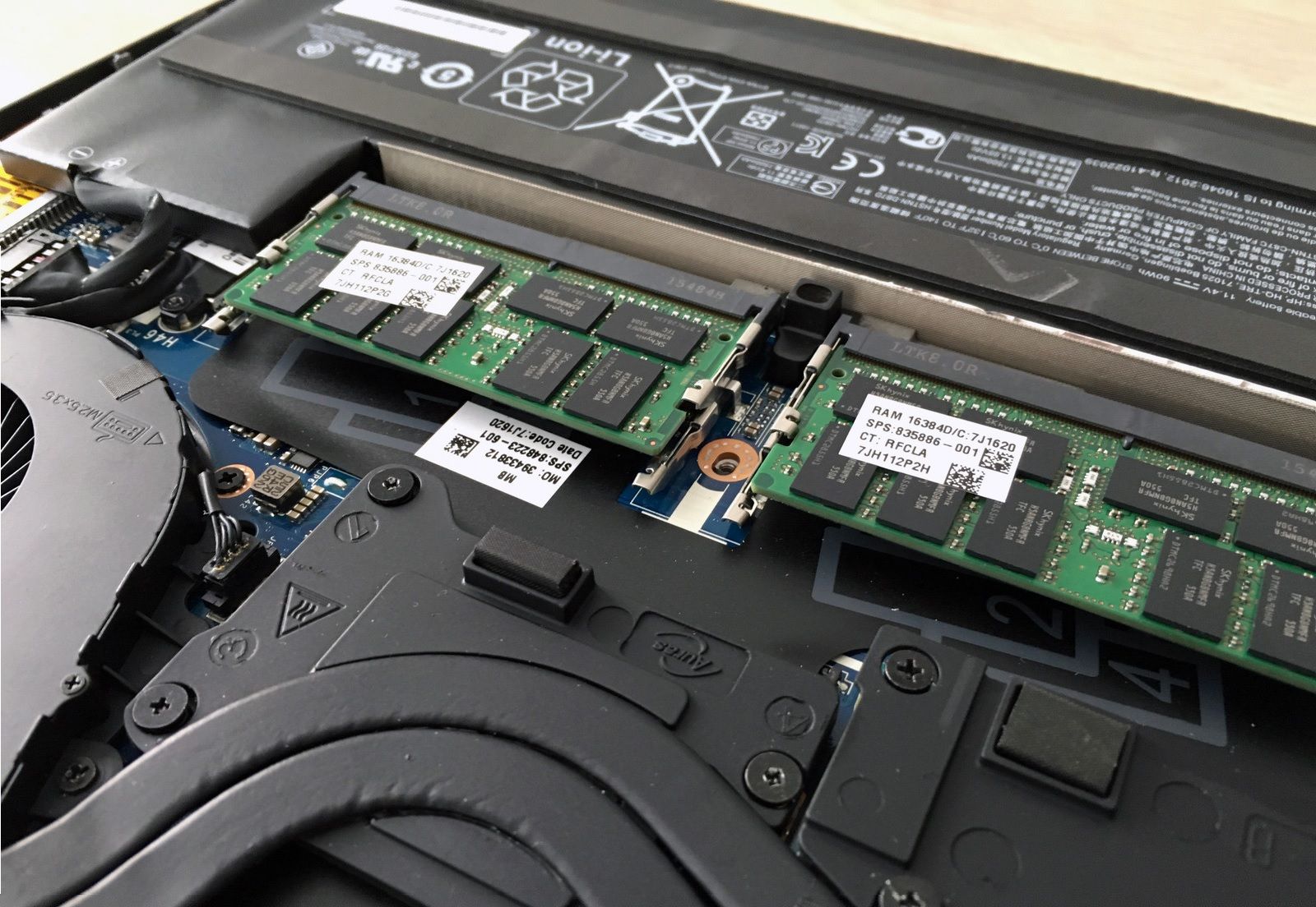 HP ZBook 15 G3 4 slot RAM nâng cấp lên tới 64GB